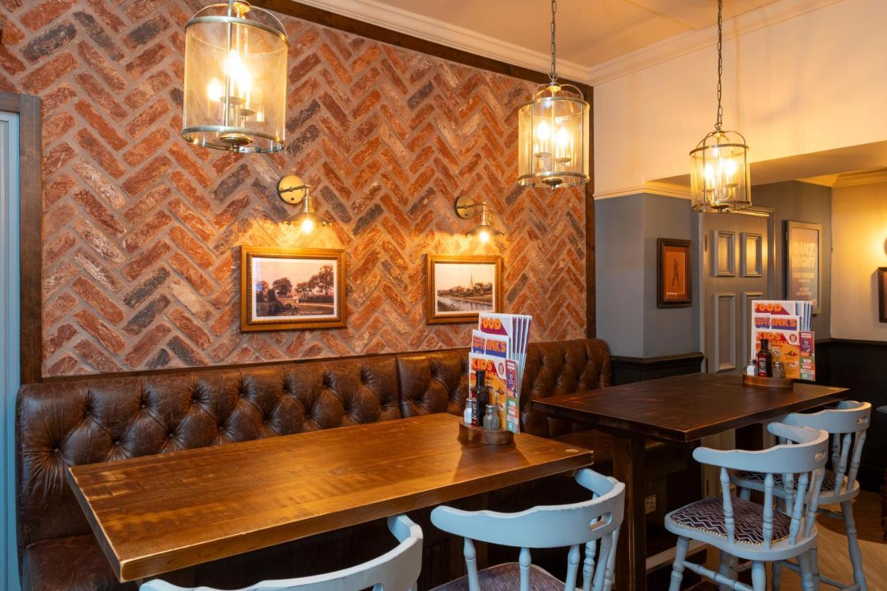 Charnwood Arms Hotel โคล์วิล ภายนอก รูปภาพ