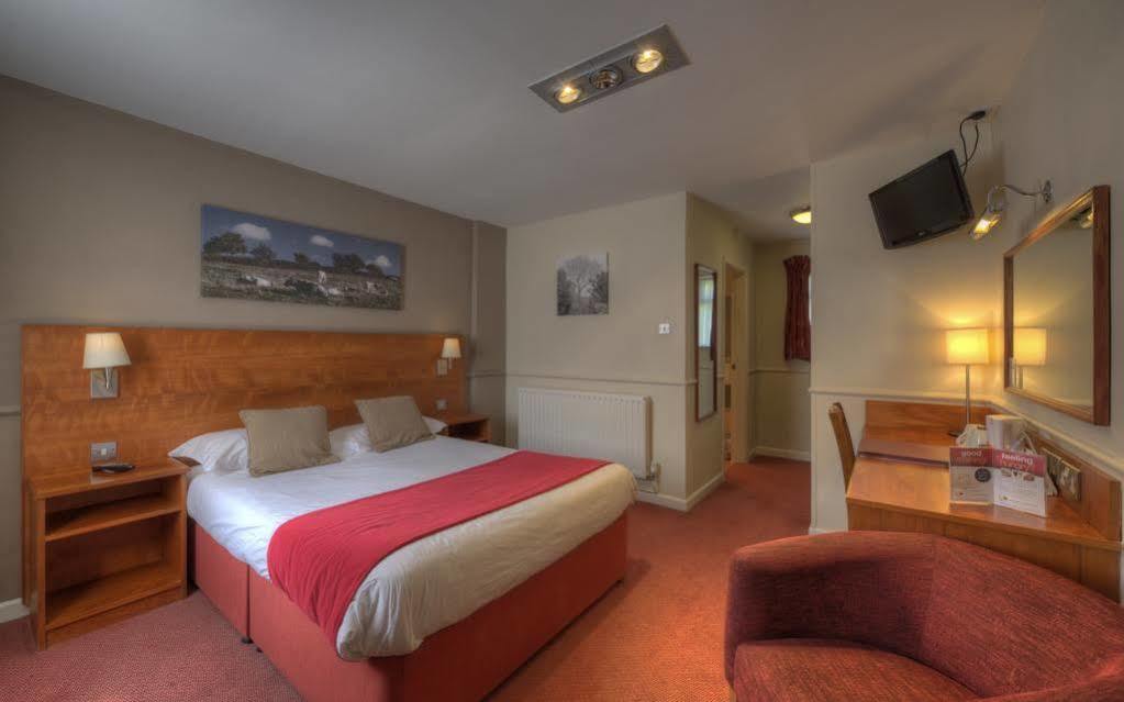 Charnwood Arms Hotel โคล์วิล ภายนอก รูปภาพ
